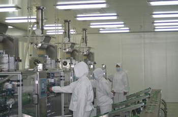 风淋通道在电子生产车间的应用